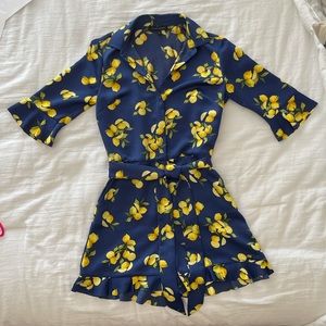 Banana Republic Romper size (2)